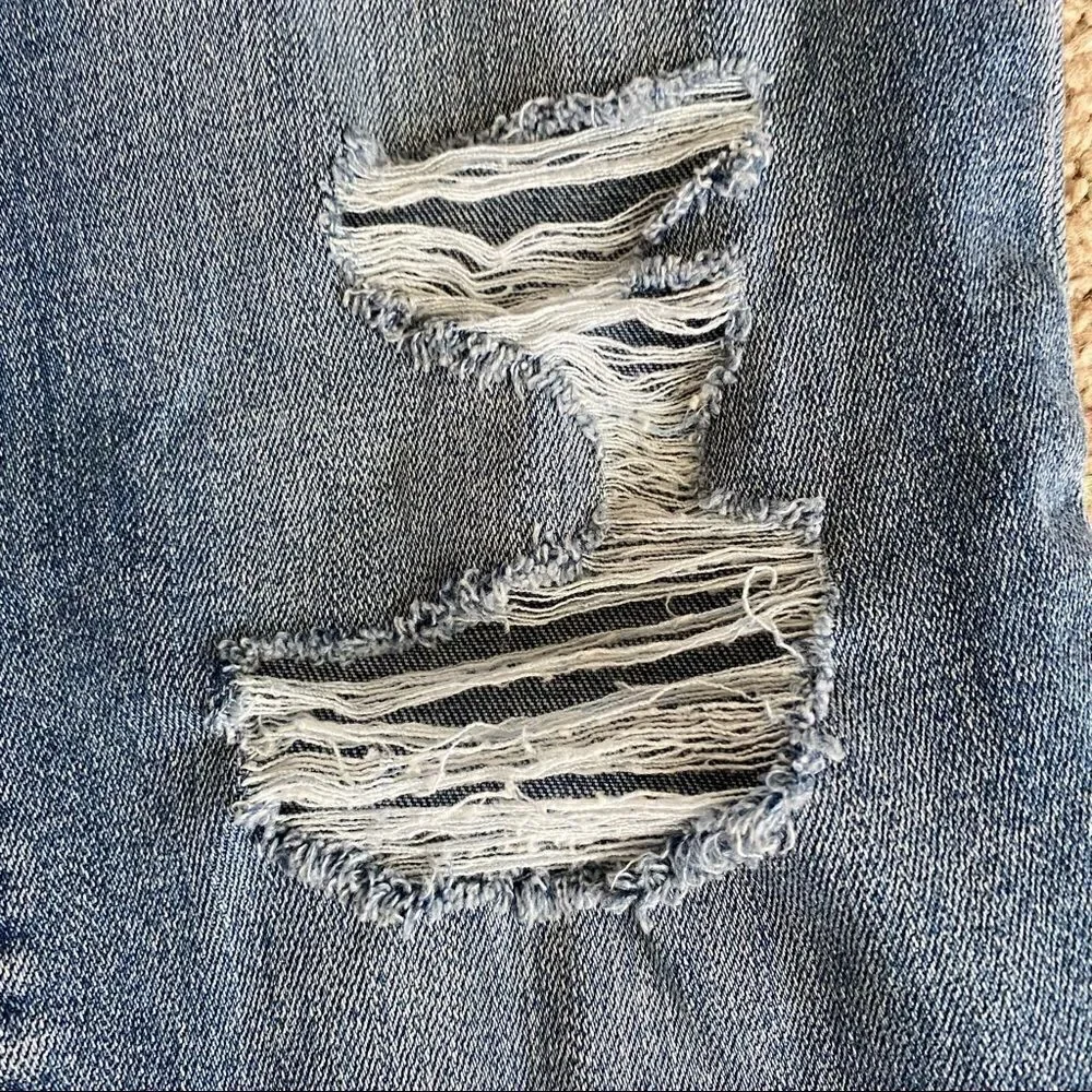 Universal Thread High Waisted Distressed Mom Jeans - Picture 5 of 7